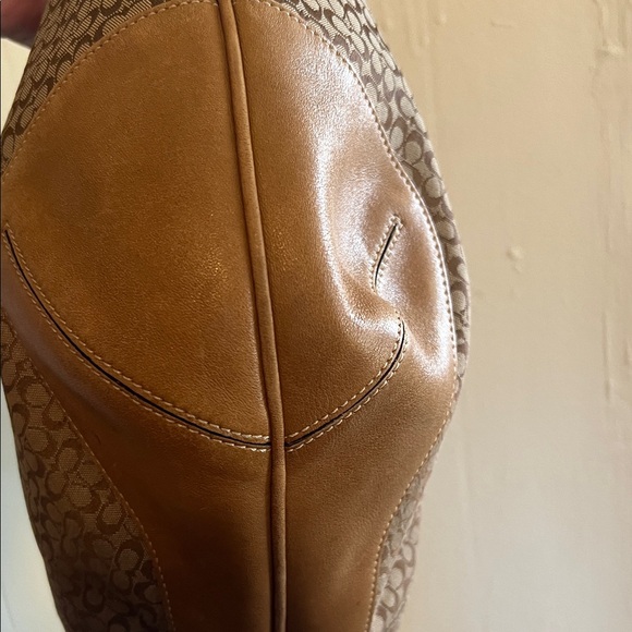 Vintage Coach Ergo 6617 Tan and Brown Patterned Hobo Bag - Picture 9 of 13